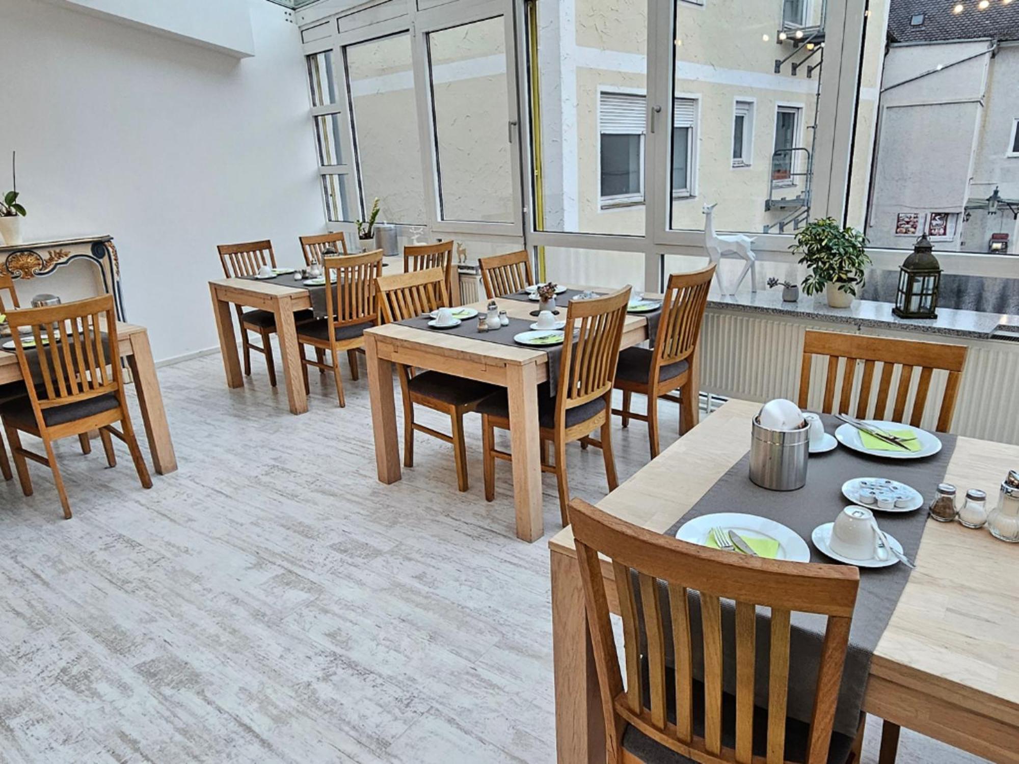 Hotel Hirsch Günzburg Екстериор снимка