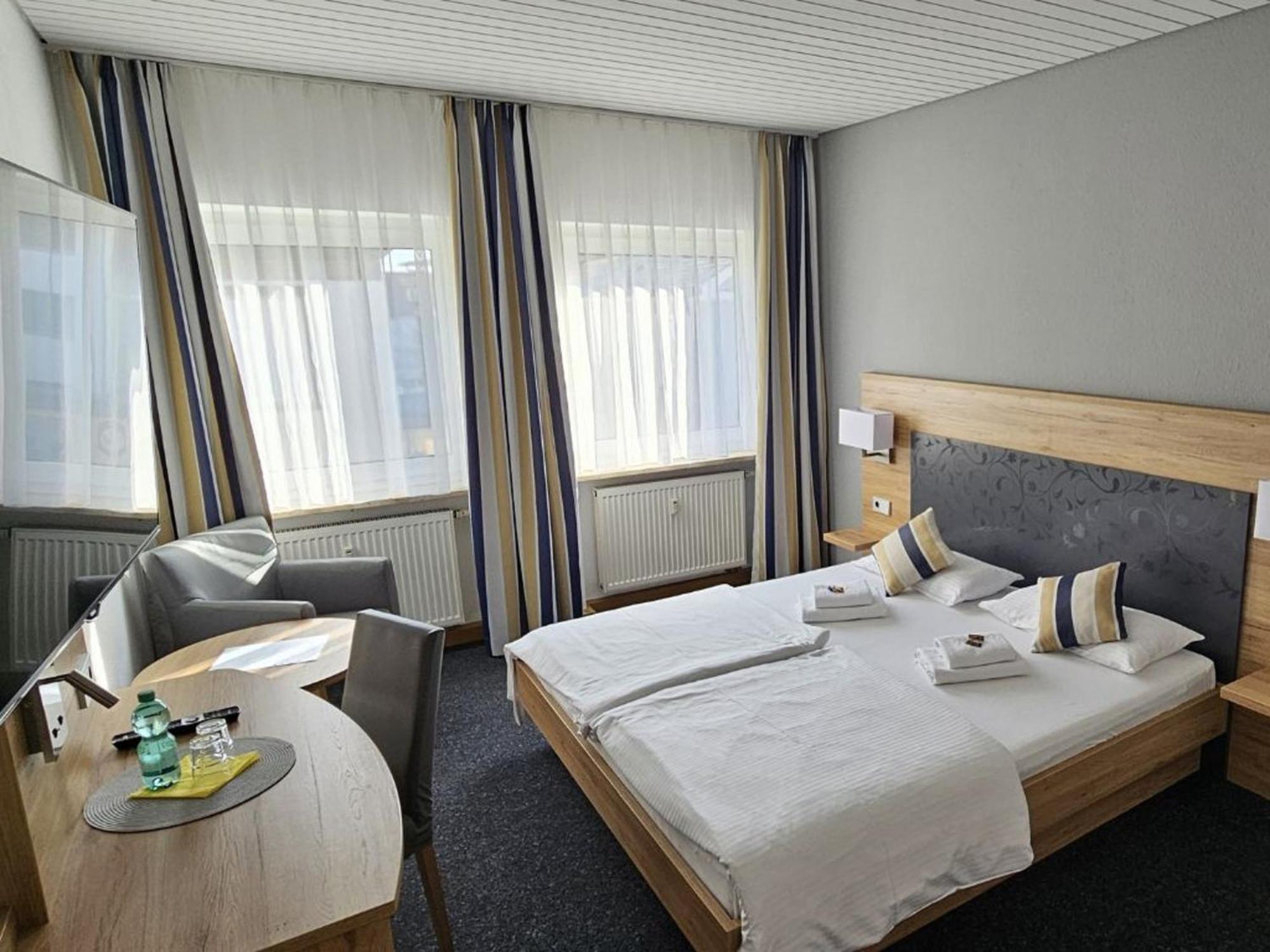 Hotel Hirsch Günzburg Екстериор снимка