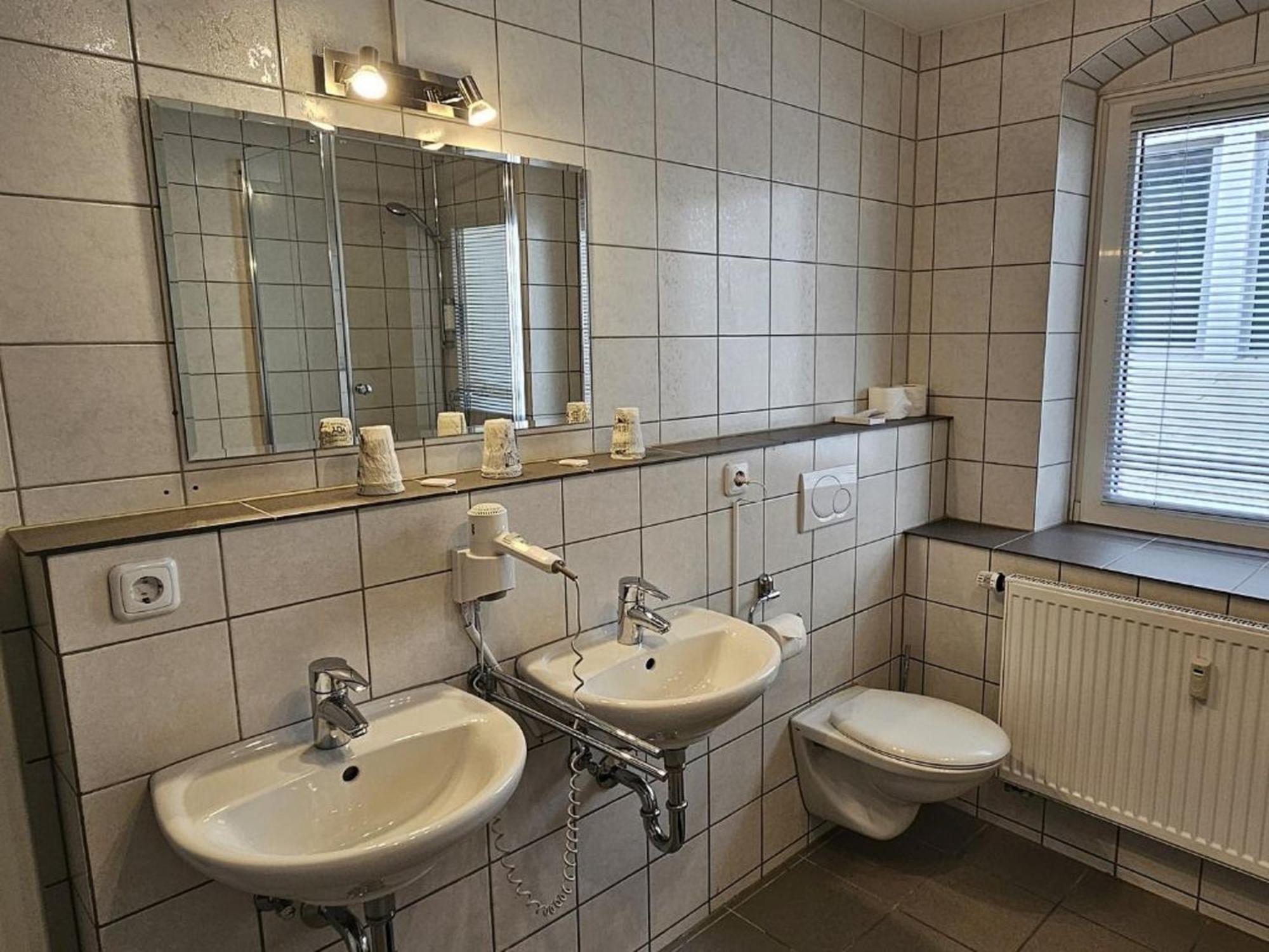 Hotel Hirsch Günzburg Екстериор снимка